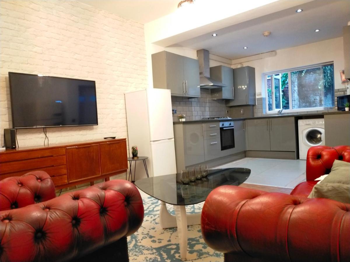 4 Bed Entire House - Heart Of The City - Near Sufc Sheffield Buitenkant foto