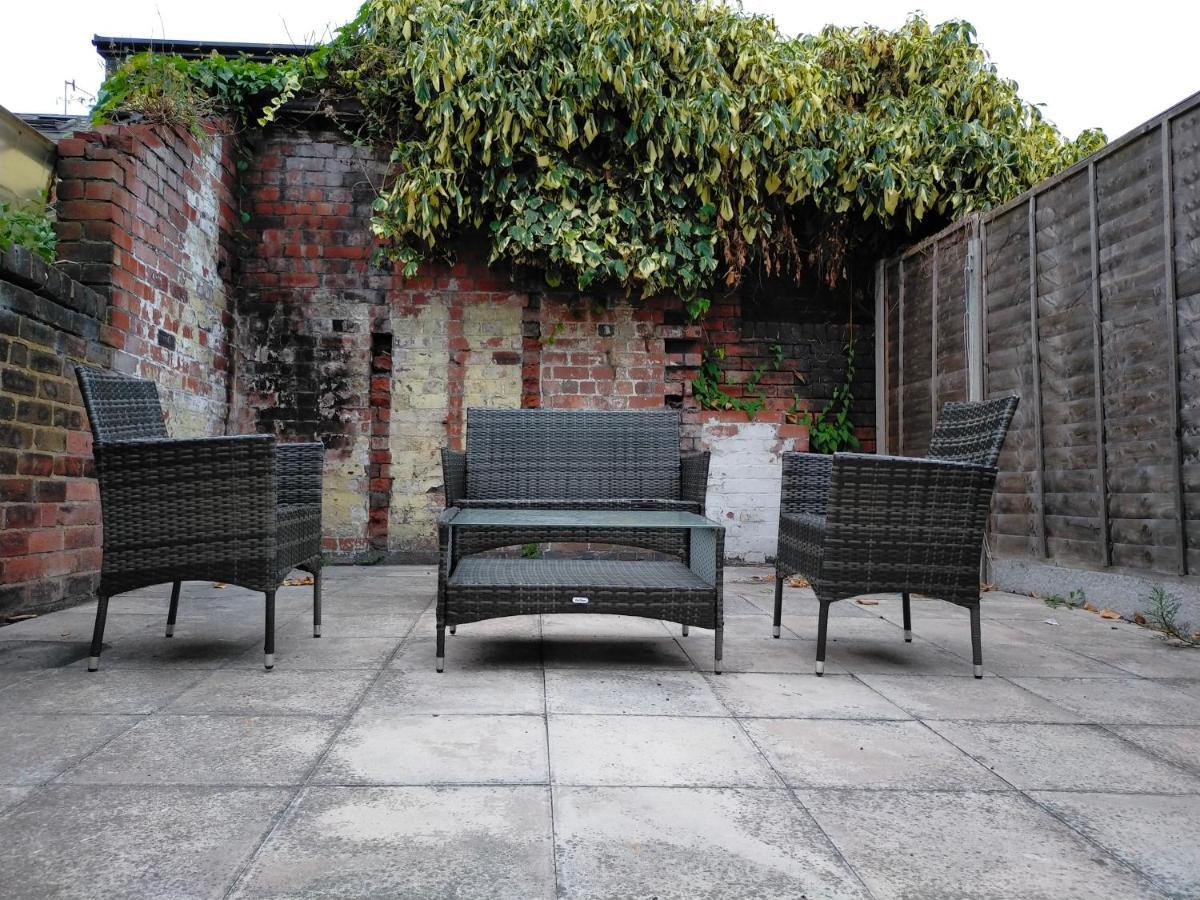 4 Bed Entire House - Heart Of The City - Near Sufc Sheffield Buitenkant foto